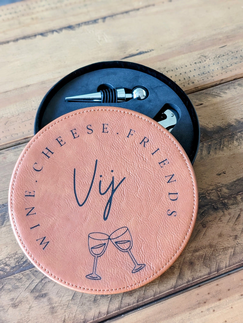 Personalized Circular Wine Accessories Kit