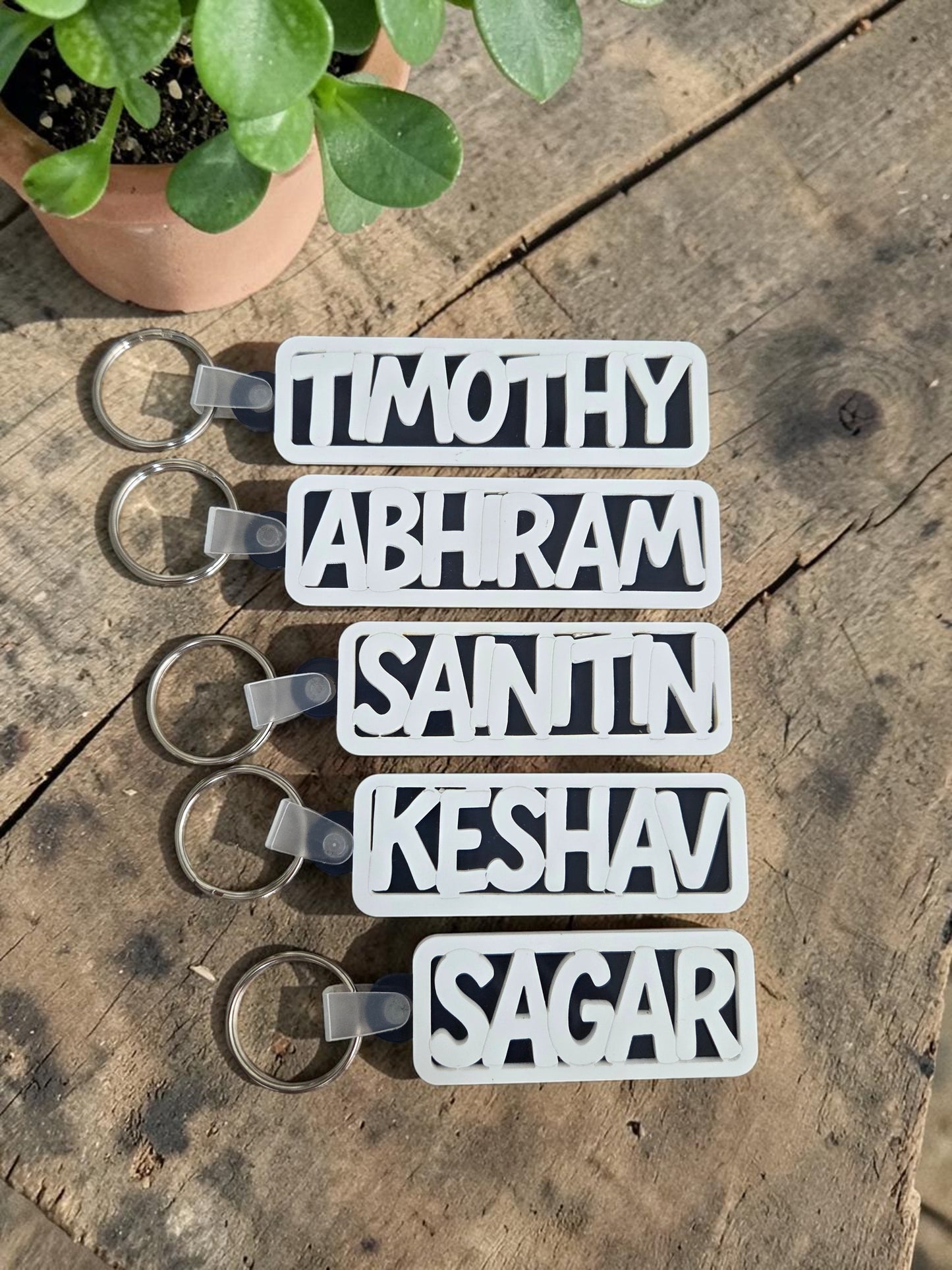 Personalized Border Bag Tag/Keychain