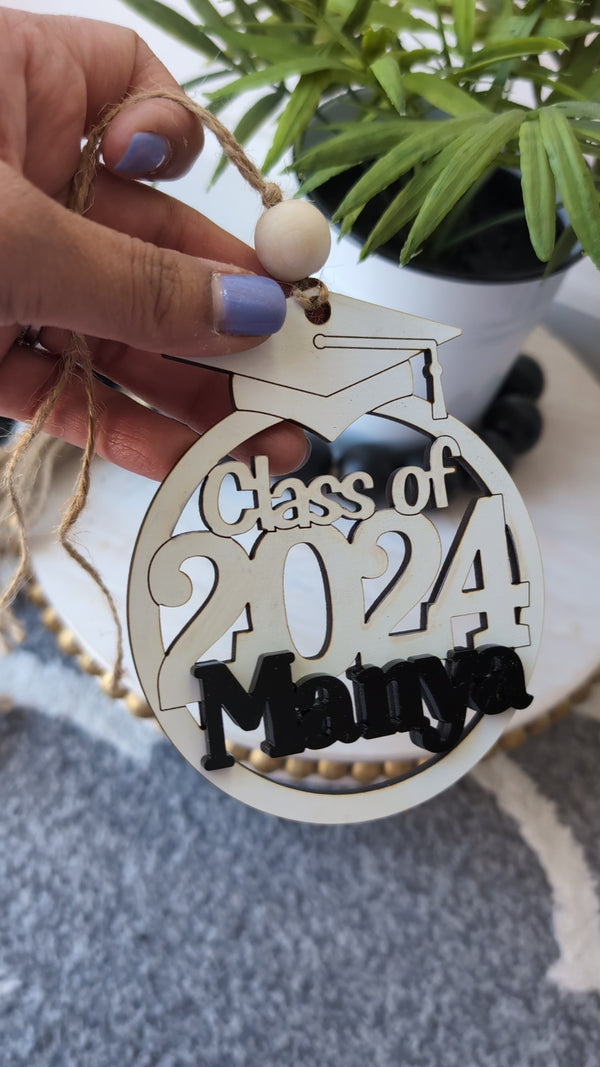 "Class of 2024" Wooden Tag/Ornament